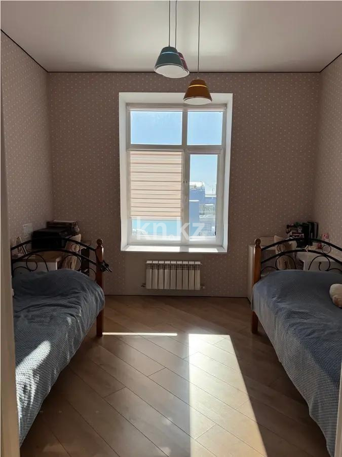 Продажа 2-комнатной квартиры, 79 м², ул. Дюсембекова, дом  83/2 в Караганде - фото 3