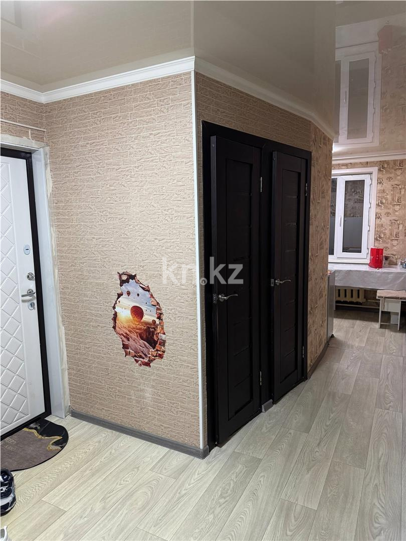 Продажа 3-комнатной квартиры, 64 м², мкр-н 22 в Караганде - фото 9