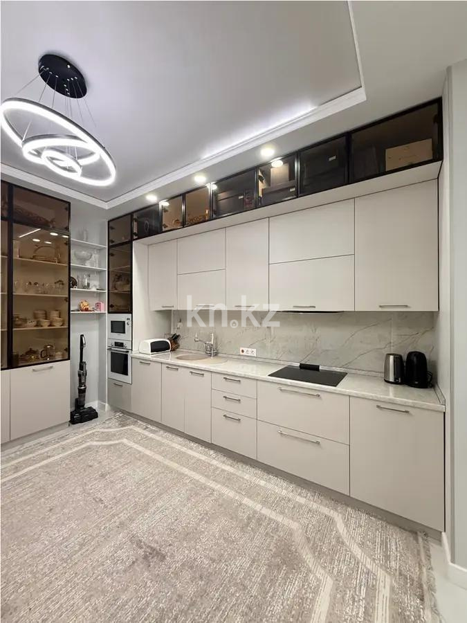 Продажа 5-комнатной квартиры, 211.3 м², ул. Бокейхана, дом  3Б в Астане - фото 6