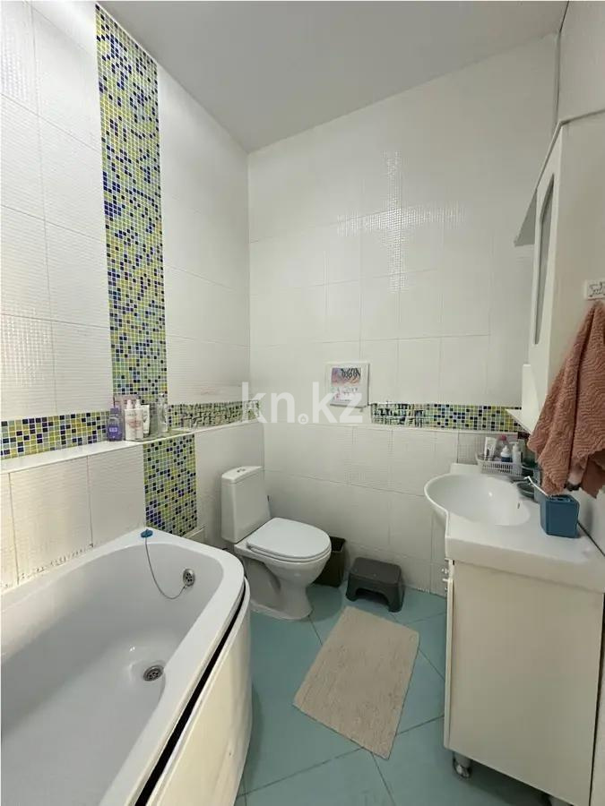 Продажа 3-комнатной квартиры, 104 м², мкр-н Жетысу-3, дом  65 в Алматы - фото 4