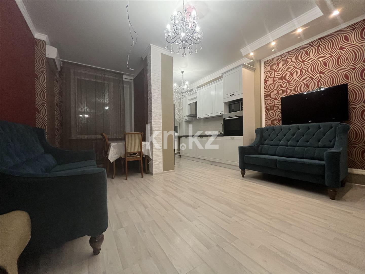 Продажа 3-комнатной квартиры, 80 м², Степной 2 в Караганде