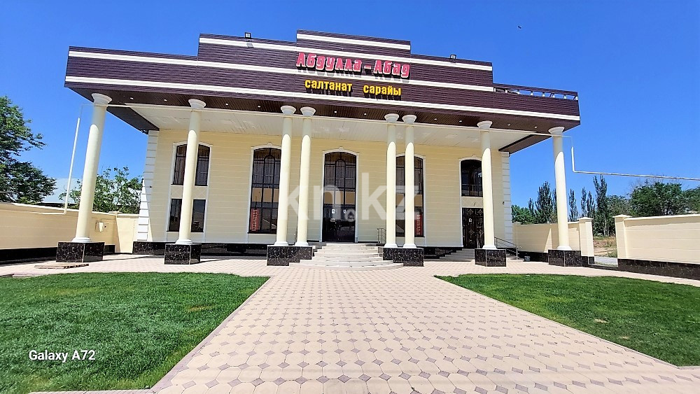 Продажа , 1622 м², Сайрам мкр-н, дом  1111 в Шымкенте