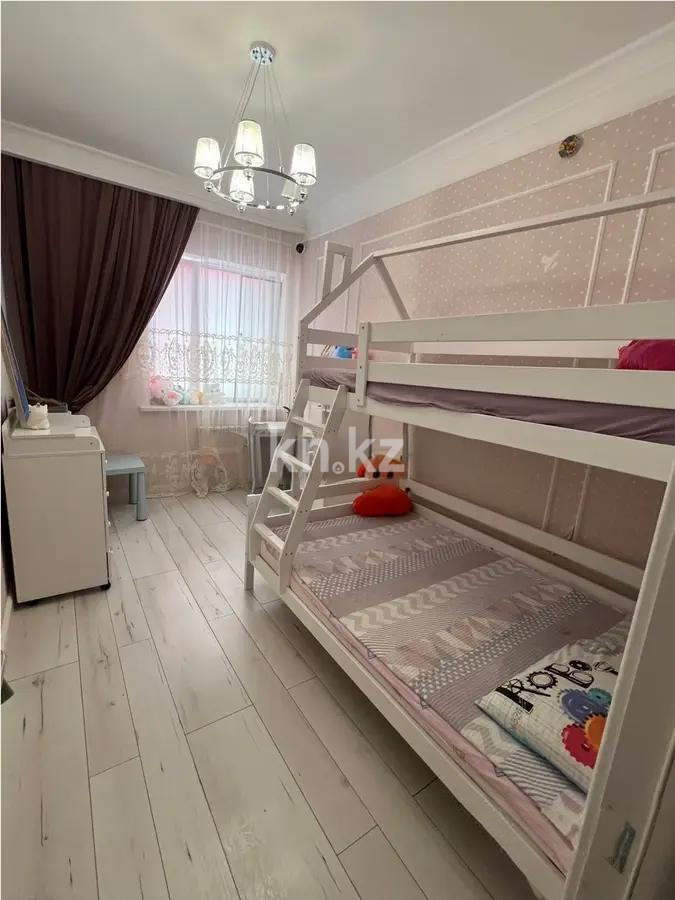 Продажа 4-комнатной квартиры, 120 м², ул. 2-ая, дом  8/2 в Караганде - фото 2