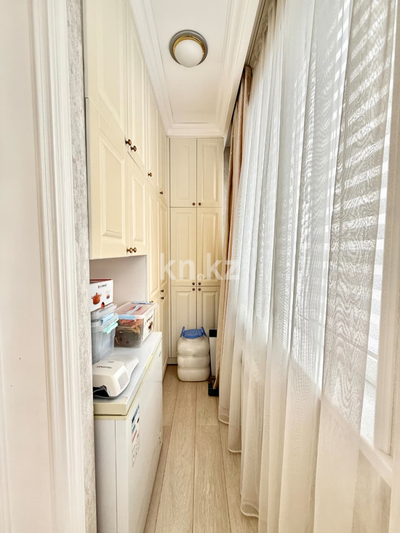 Продажа 4-комнатной квартиры, 140 м², пр. Шахтеров, дом  5/1 в Караганде - фото 17