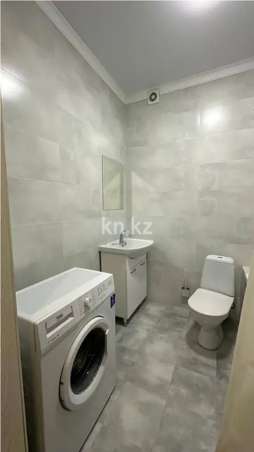 Продажа 1-комнатной квартиры, 39 м², ул. Е-489, дом  4 в Астане - фото 3
