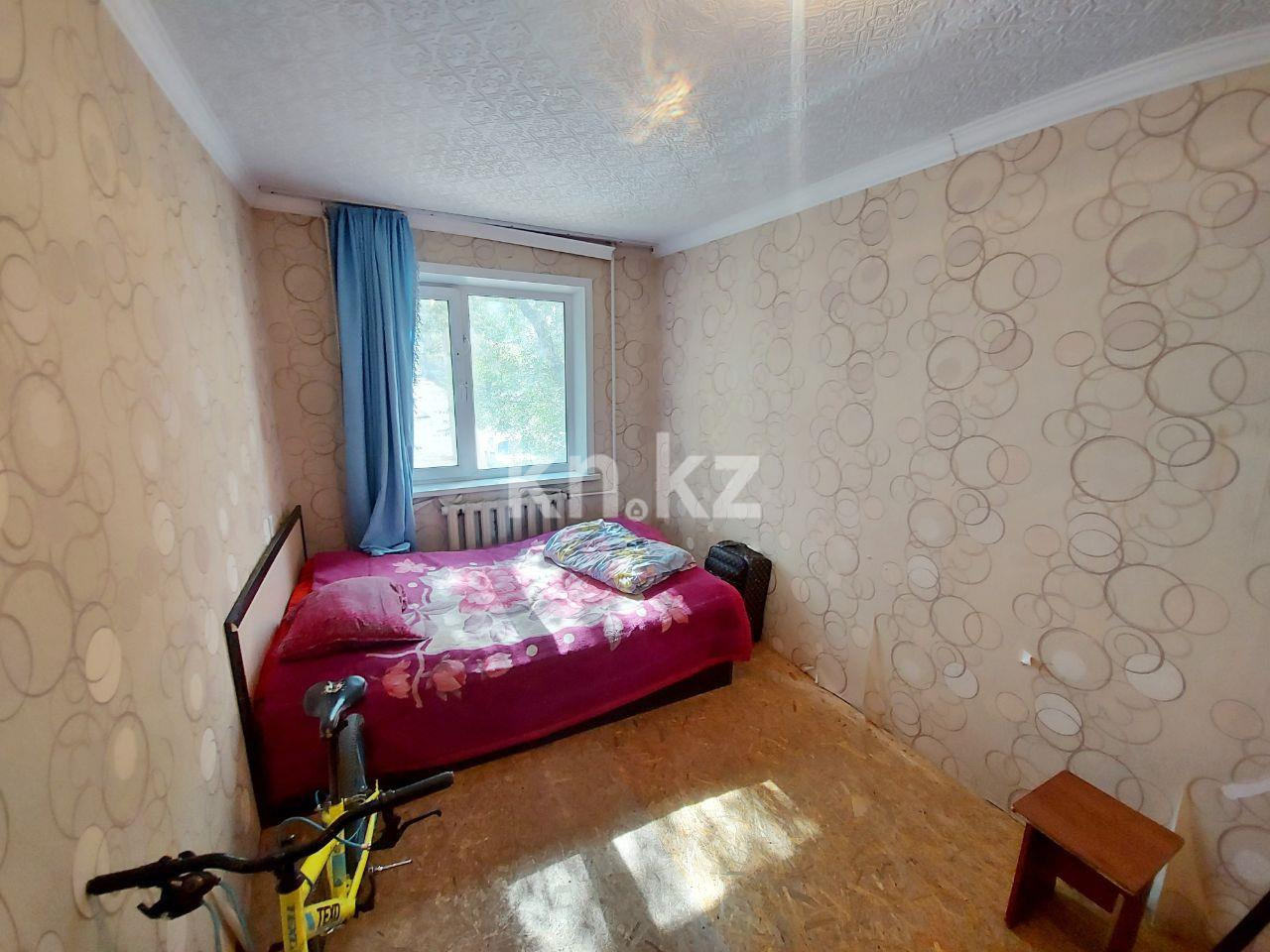 Продажа 3-комнатной квартиры, 63 м², мкр-н 15, дом  2 в Караганде - фото 2