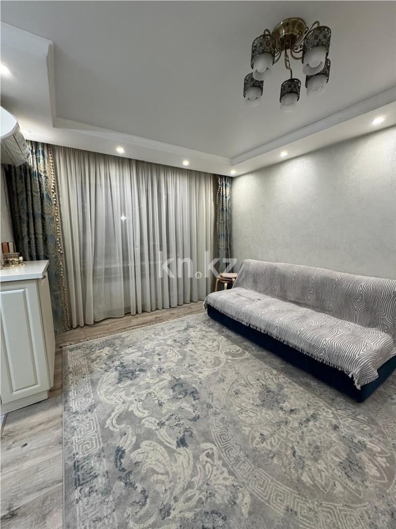 Продажа 3-комнатной квартиры, 61 м², ул. Аманжолова в Караганде - фото 4