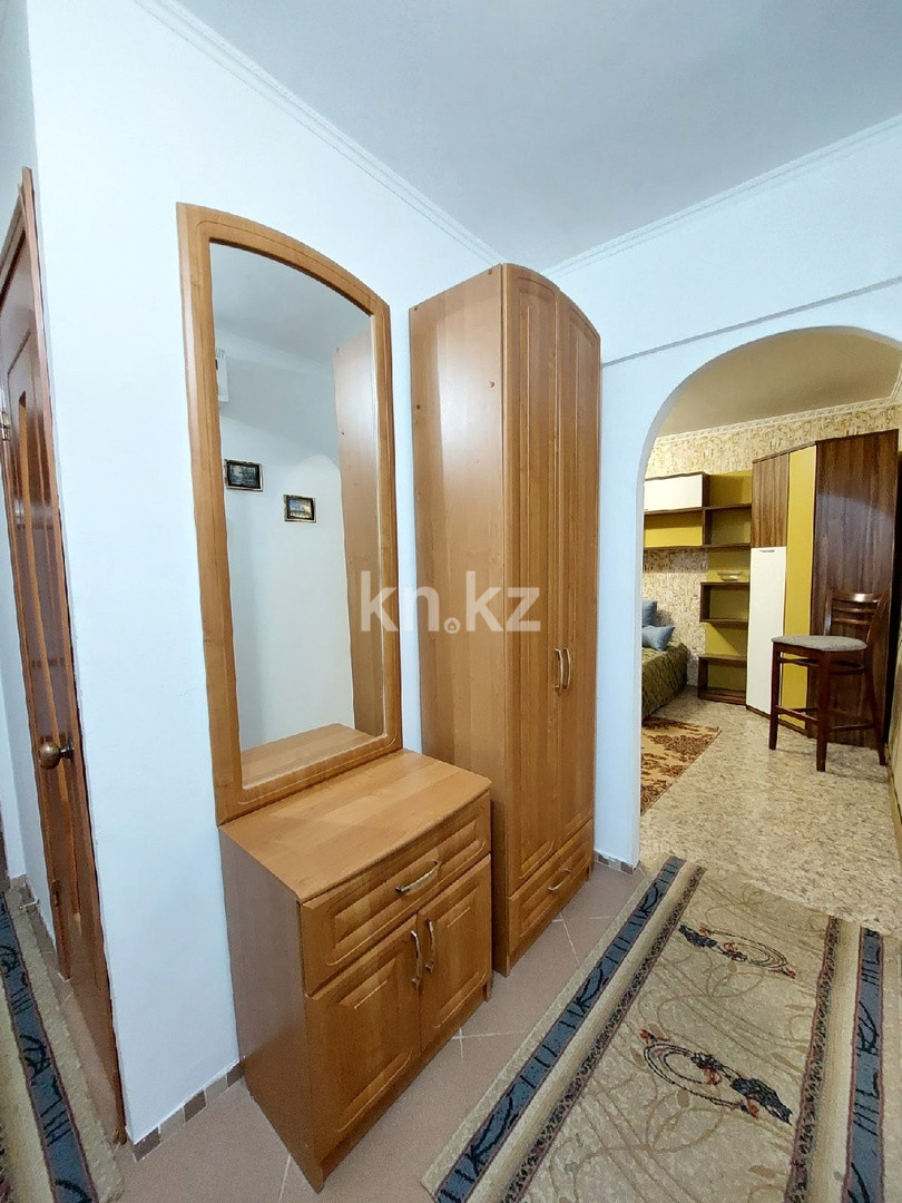 Аренда 1-комнатной квартиры посуточно, 35 м², мкр-н Авангард-4 в Атырау - фото 3