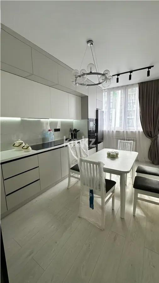 Продажа 2-комнатной квартиры, 60 м², ул. Омарова, дом  3/1 в Алматы - фото 3