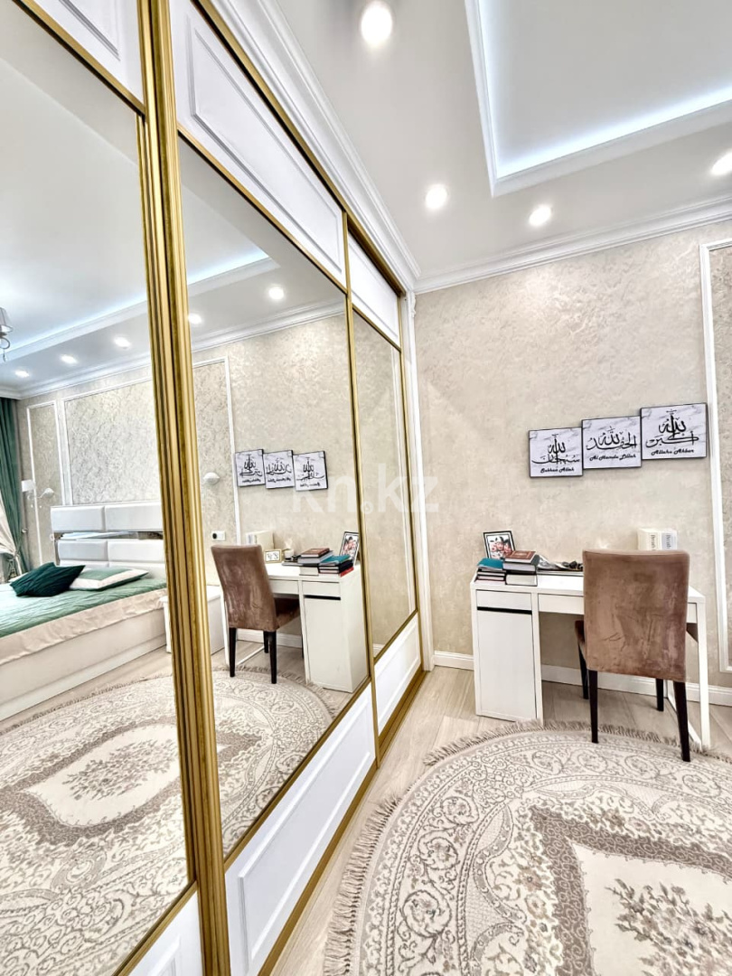 Продажа 4-комнатной квартиры, 140 м², пр. Шахтеров, дом  5/1 в Караганде - фото 13