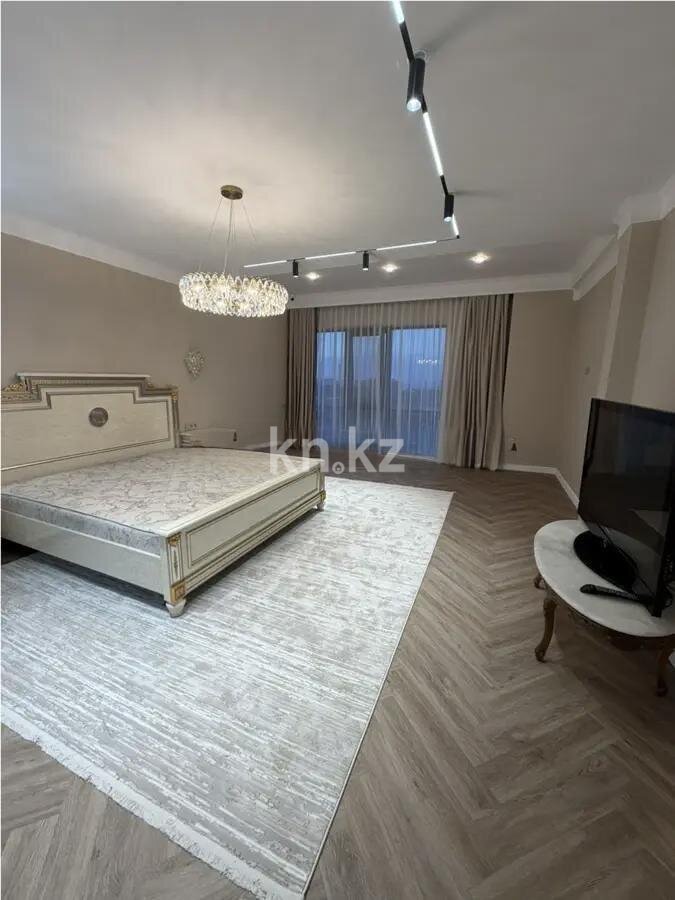 Продажа 5-комнатной квартиры, 229 м² в Алматы - фото 2