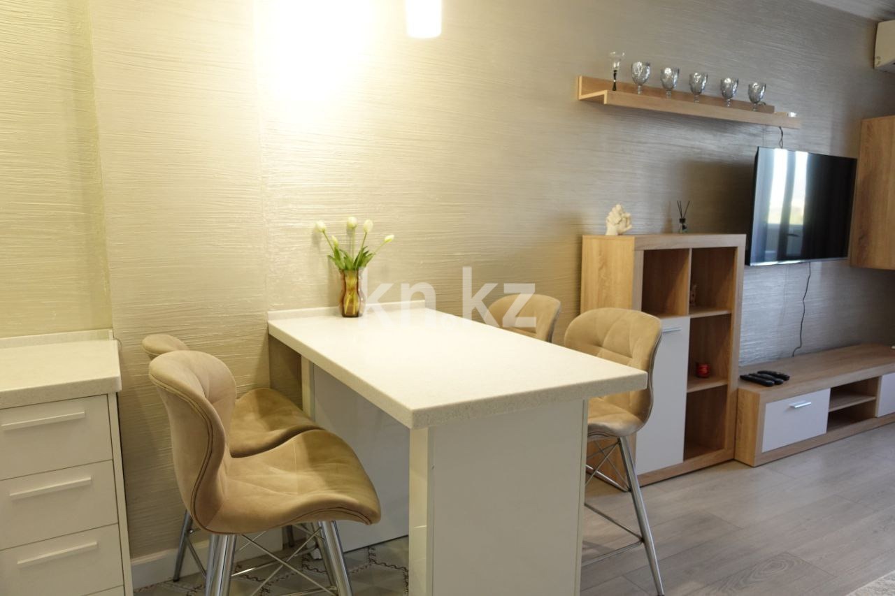 Аренда 3-комнатной квартиры посуточно, 97 м², ул. Майлина, дом  54 - ул. Бухтарминская в Алматы - фото 23