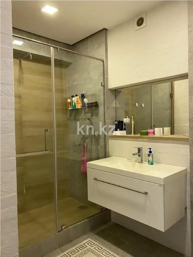 Продажа 2-комнатной квартиры, 80.5 м² в Алматы - фото 4