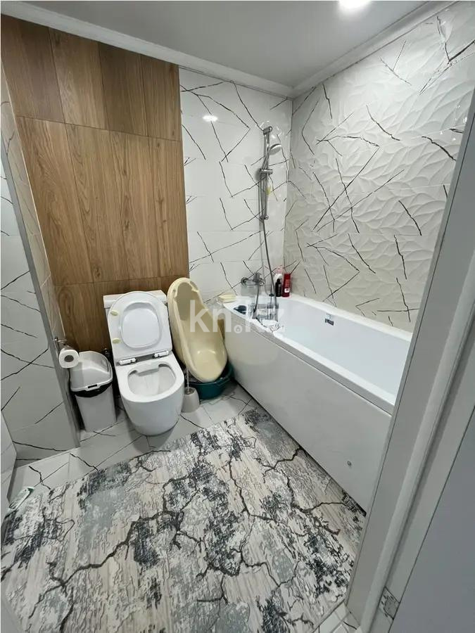 Продажа 3-комнатной квартиры, 82 м², мкр-н Аккент, дом  60 в Алматы - фото 4