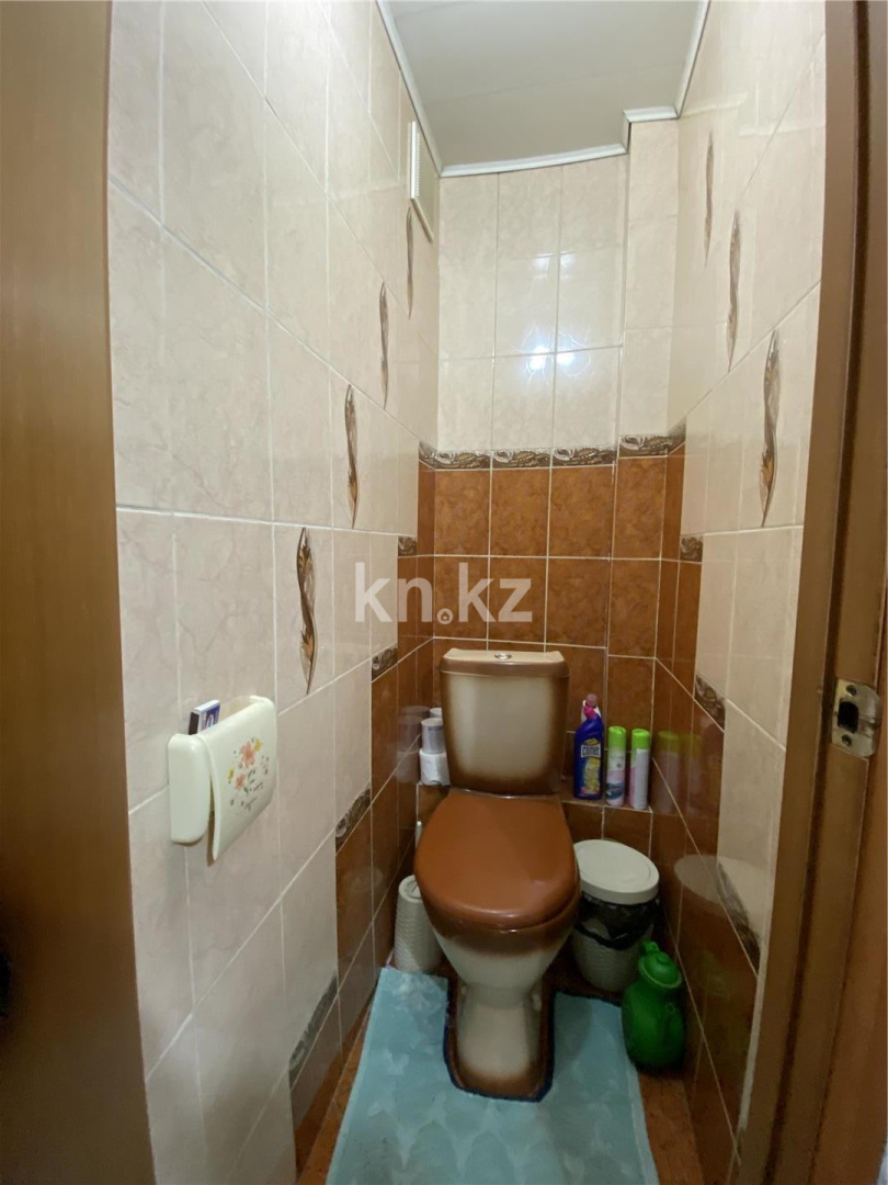 Продажа 3-комнатной квартиры, 51 м², ул. Аманжолова в Караганде - фото 11
