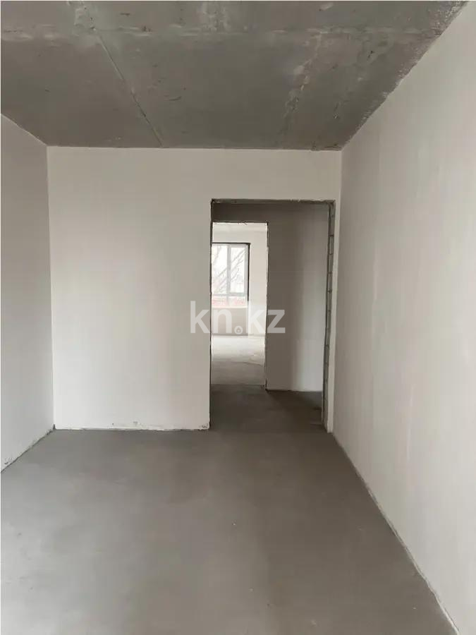 Продажа 4-комнатной квартиры, 115 м², ул. Толе би, дом  290/1 в Алматы - фото 2