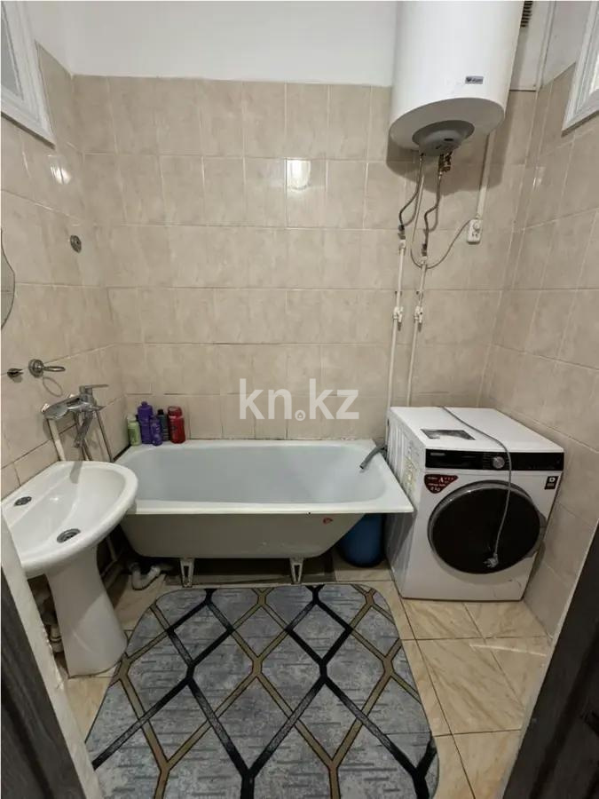 Продажа 3-комнатной квартиры, 68 м², ул. Резника, дом  15 в Караганде - фото 5