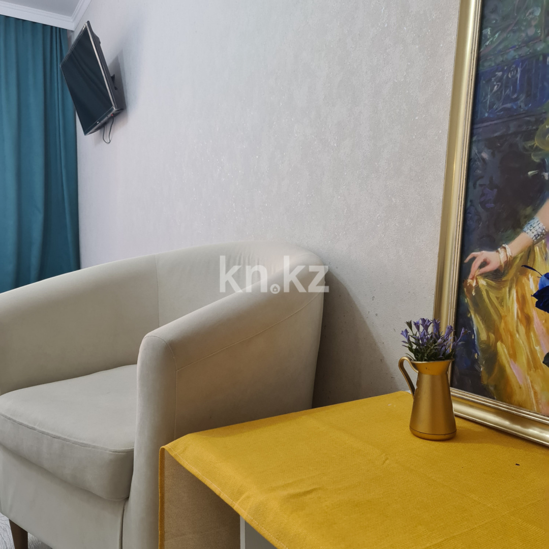 Аренда 1-комнатной квартиры посуточно, 35 м², пр. Бухар-жырау, дом  79/2 в Караганде - фото 12