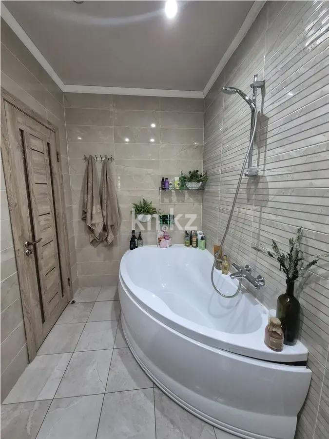 Продажа 3-комнатной квартиры, 65 м² в Караганде - фото 6