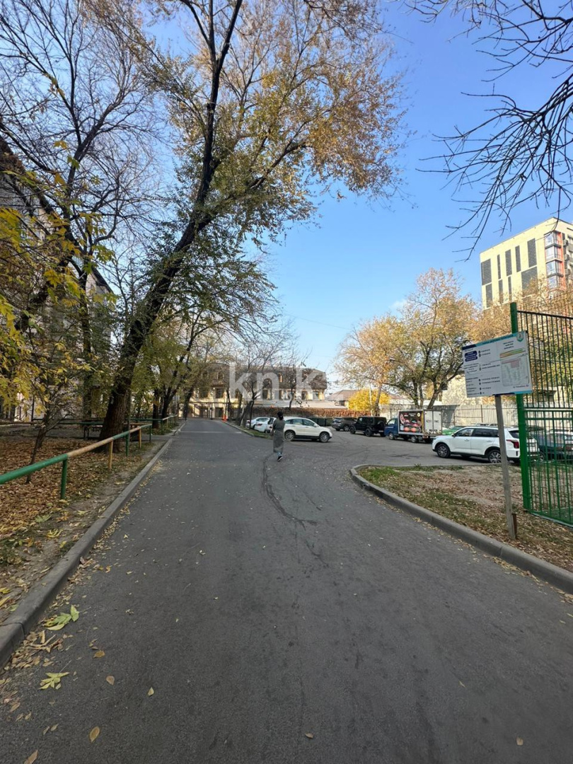 Продажа 2-комнатной квартиры, 50 м², пр. Райымбека в Алматы - фото 14