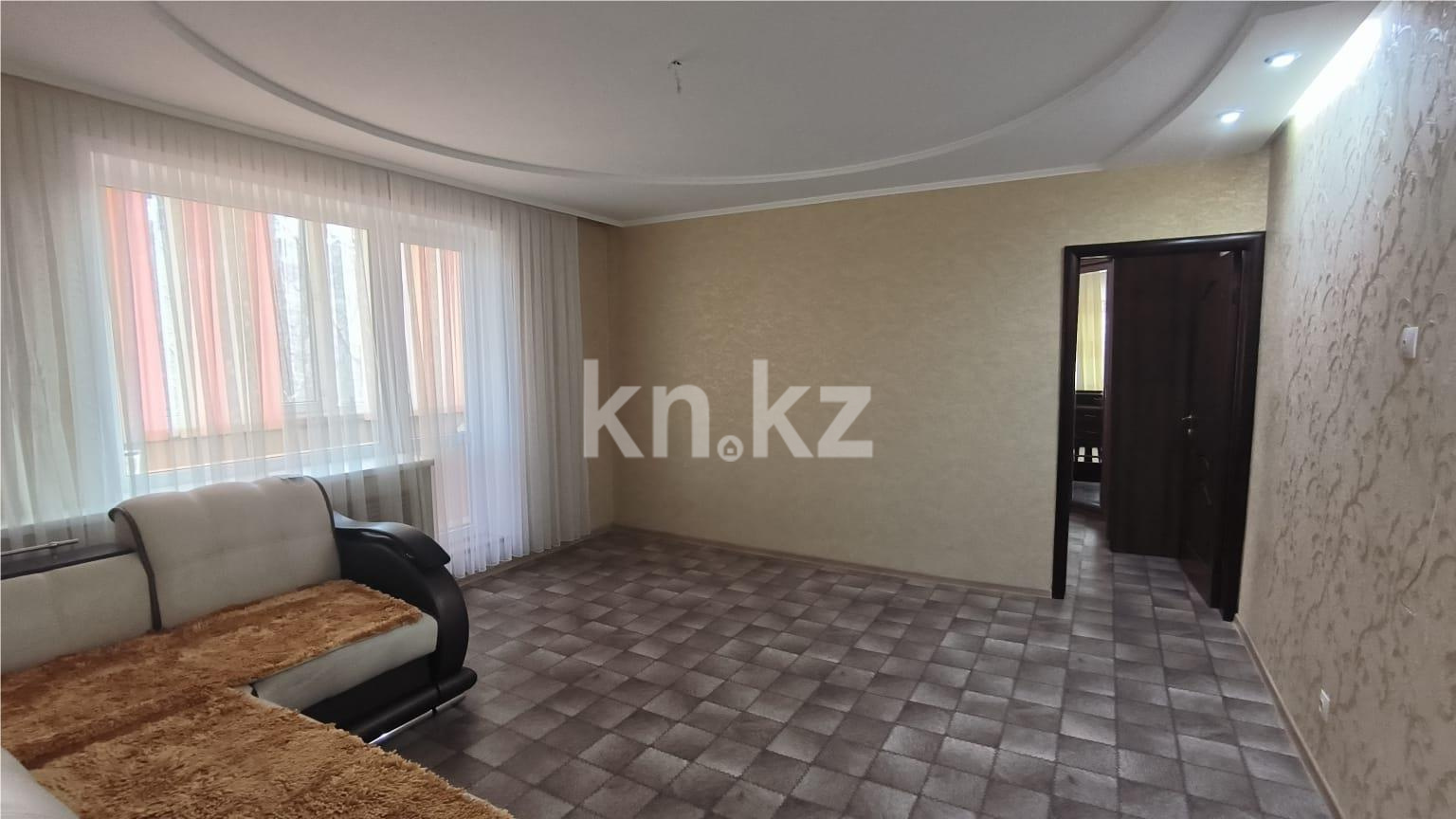 Продажа 4-комнатной квартиры, 76 м², мкр-н Гульдер-1 в Караганде - фото 3