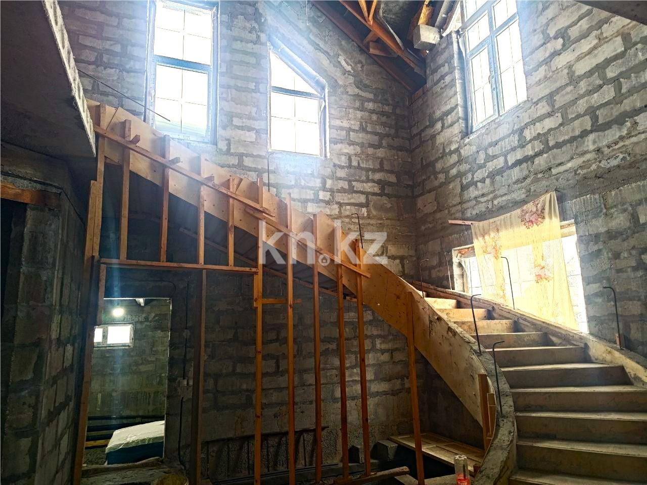 Продажа 6-комнатного дома, 487 м², ул. Лесная в Караганде - фото 6