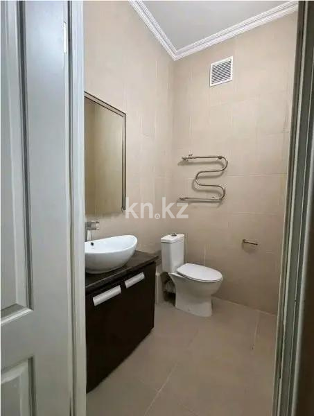 Продажа 4-комнатной квартиры, 128 м², пр. Кабанбай батыра, дом  60 в Астане - фото 6