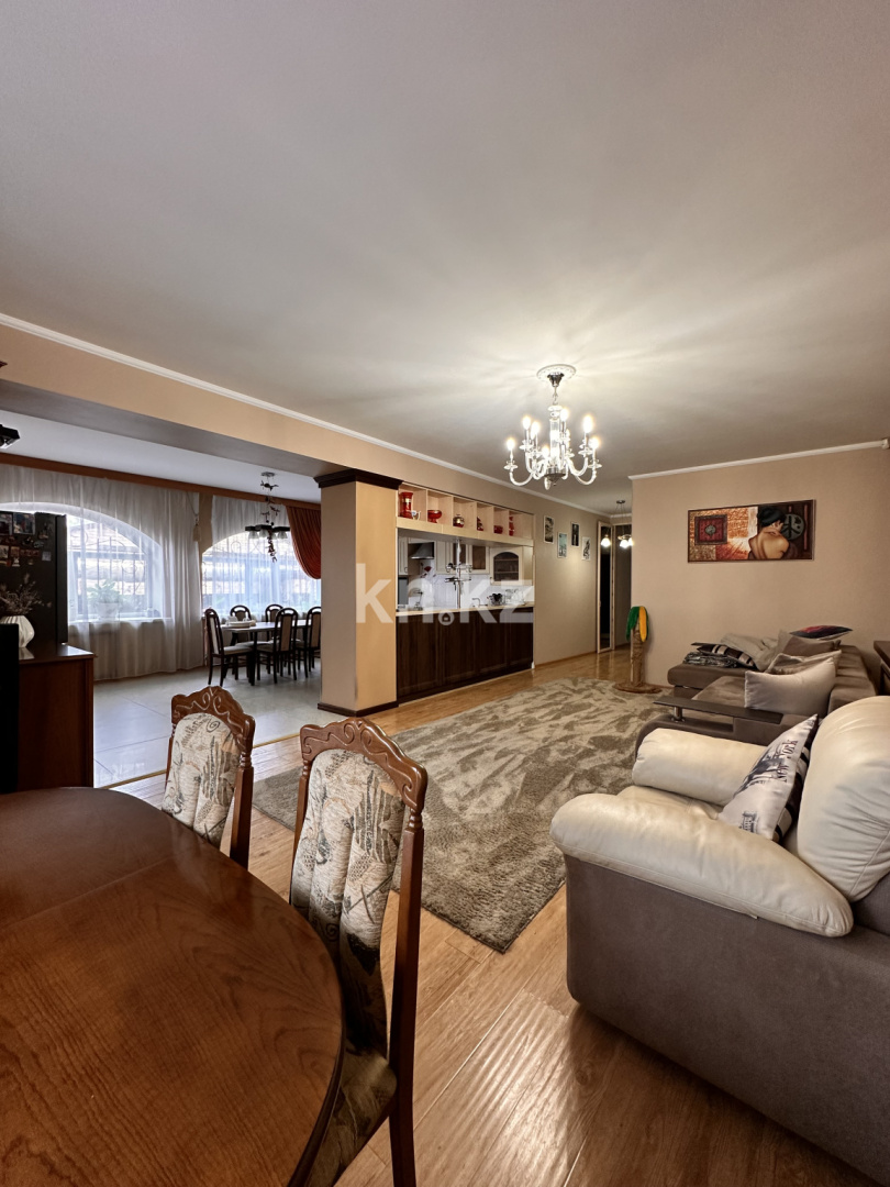 Продажа 6-комнатного дома, 316 м² в Караганде - фото 24