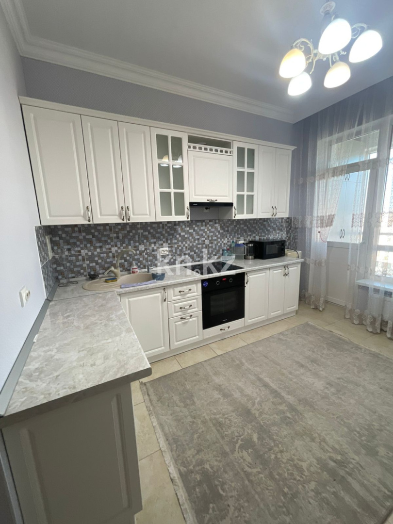 Аренда 2-комнатной квартиры, 78 м² в Астане