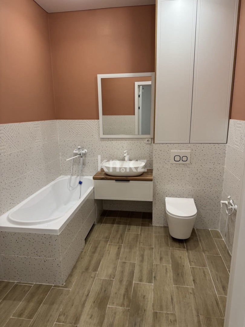 Продажа 2-комнатной квартиры, 49 м², мкр. Орбита-1, дом  15/1 в Караганде - фото 8