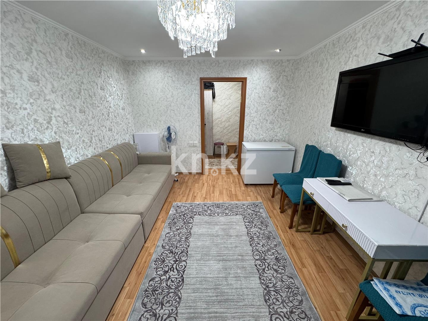 Продажа 2-комнатной квартиры, 49 м², ул. Локомотивная в Караганде