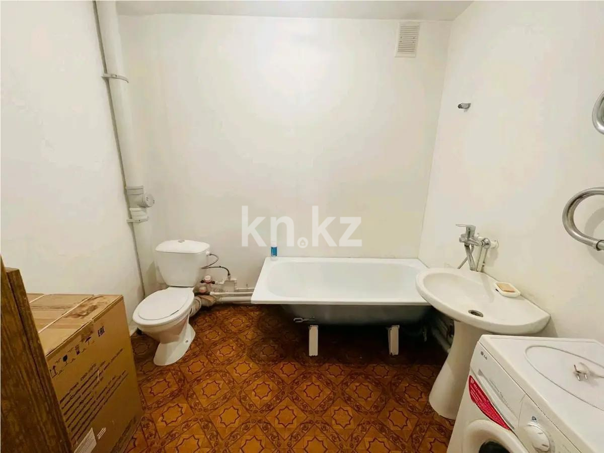 Продажа 1-комнатной квартиры, 44 м², ул. Карбышева, дом  14 в Караганде - фото 4