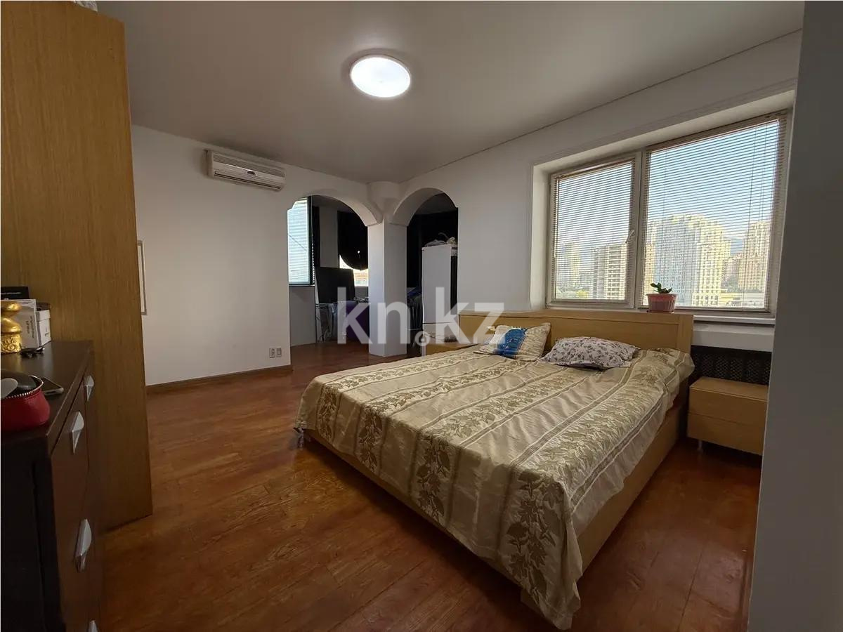 Продажа 3-комнатной квартиры, 82 м², мкр-н Керемет, дом  3/2 в Алматы - фото 3