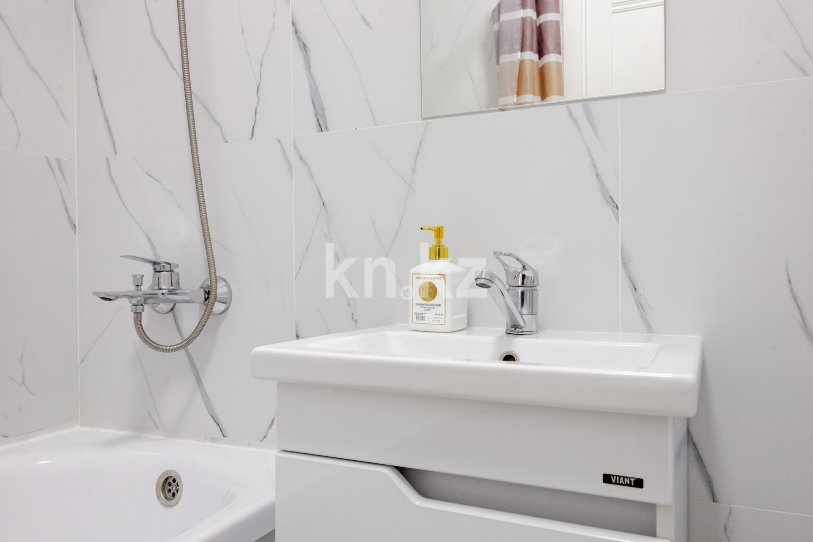 Аренда 2-комнатной квартиры посуточно, 50 м², ул. Толе би, дом  24 - пр. Туран в Астане - фото 10