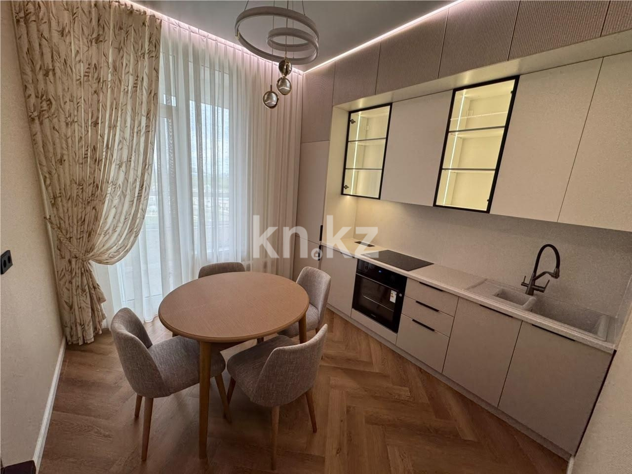 Продажа 1-комнатной квартиры, 40.2 м² в Астане - фото 3