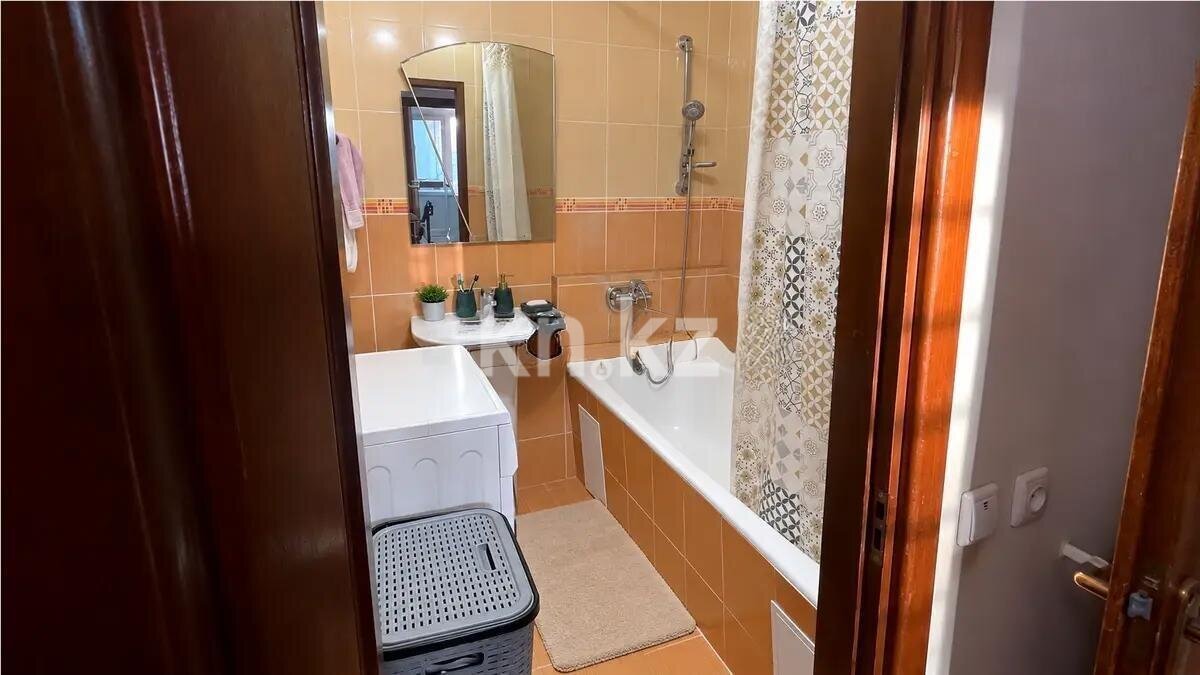 Продажа 2-комнатной квартиры, 52.2 м² в Алматы - фото 4