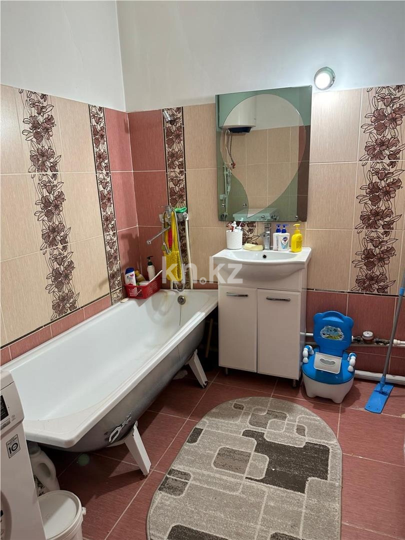 Продажа 2-комнатной квартиры, 68 м² в Караганде - фото 11