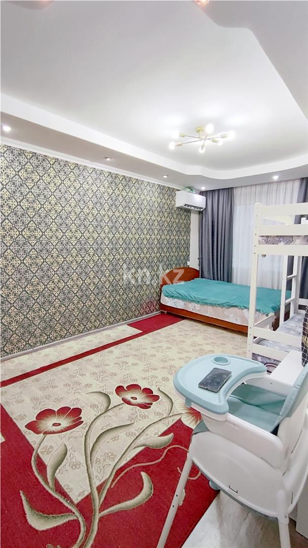 Продажа 3-комнатной квартиры, 63 м², мкр-н 14, дом  42 в Караганде - фото 6