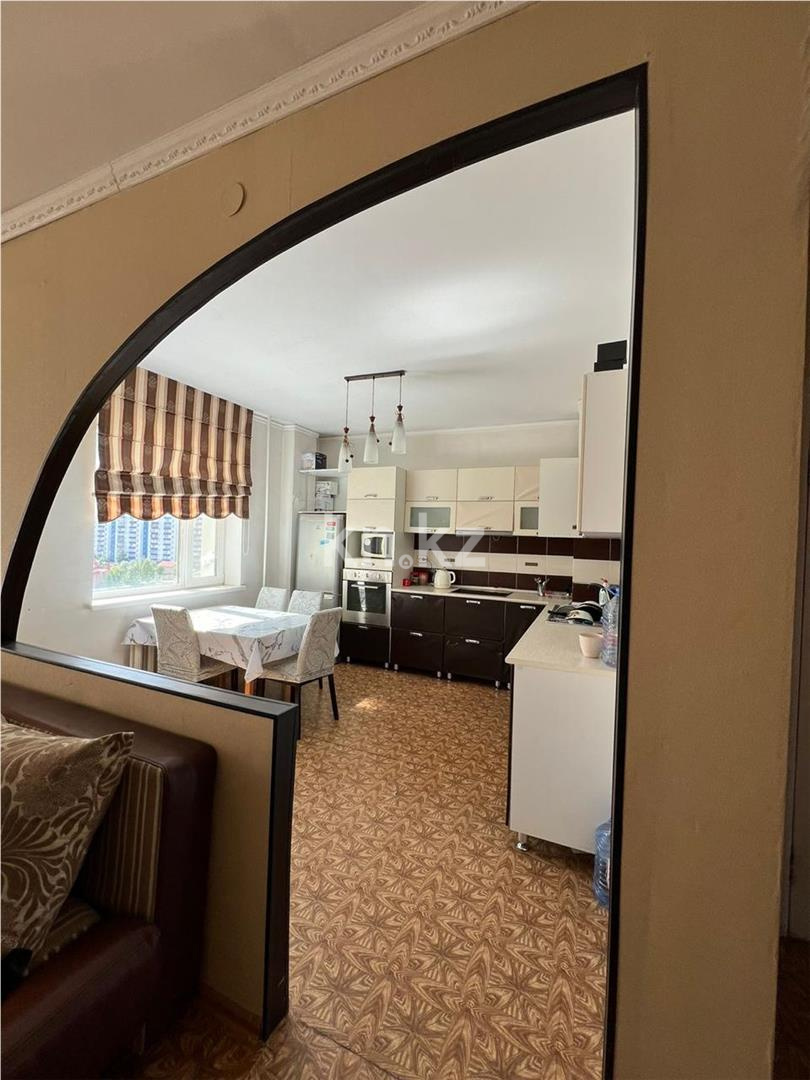 Продажа 3-комнатной квартиры, 80 м², пр. Шахтеров, дом  74 в Караганде - фото 7