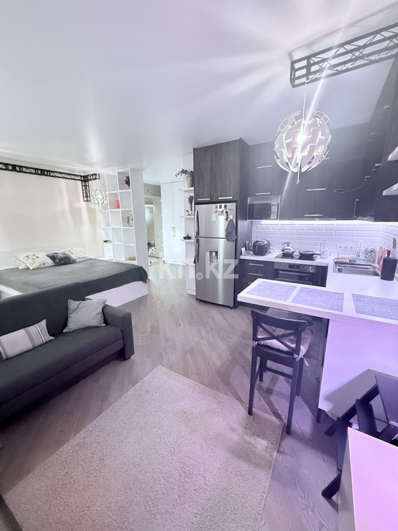 Аренда 1-комнатной квартиры, 49.9 м², ул. Жарокова, дом  137 в Алматы - фото 3