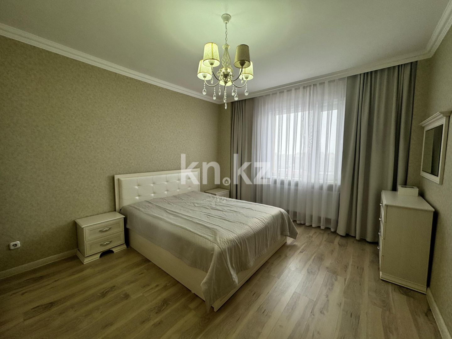 Продажа 3-комнатной квартиры, 89 м², пр. Шахтеров, дом  52 в Караганде - фото 6