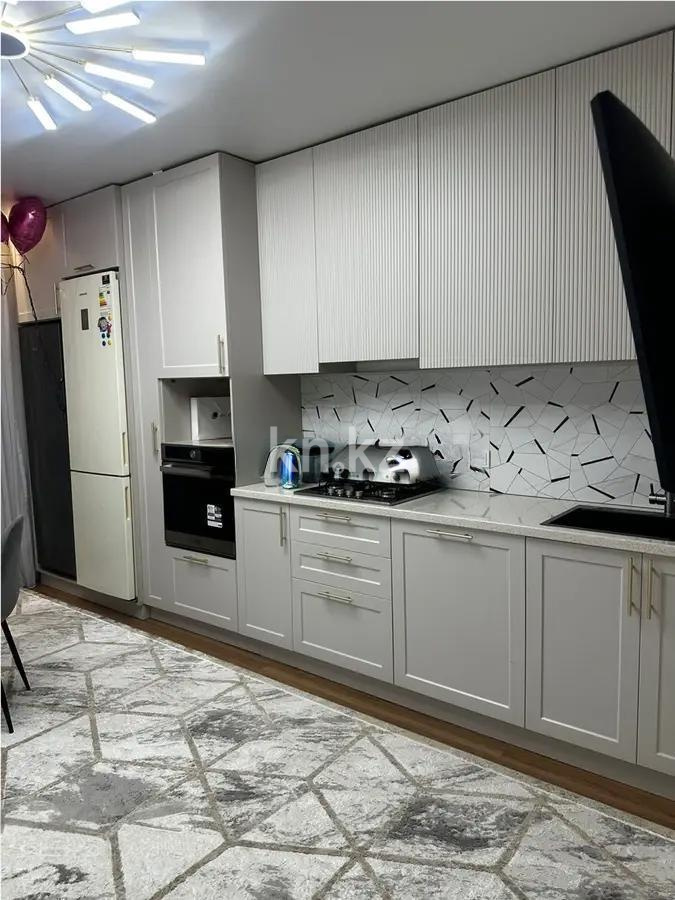 Продажа 2-комнатной квартиры, 60 м², ул. Туркестан, дом  115 в Алматы - фото 2