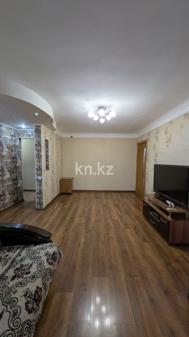Продажа 2-комнатной квартиры, 45.9 м² в Уральске - фото 2