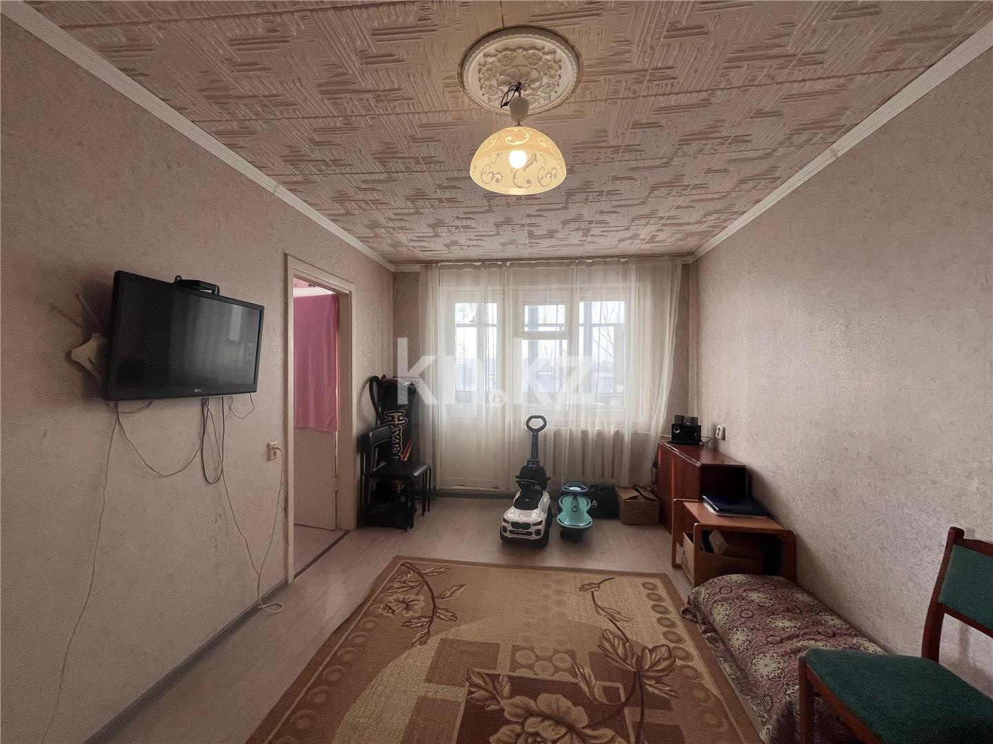 Продажа 4-комнатной квартиры, 61 м², мкр-н 11а, дом  9 в Караганде