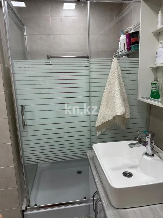 Продажа 3-комнатной квартиры, 57 м², мкр-н 2, дом  13 в Алматы - фото 5