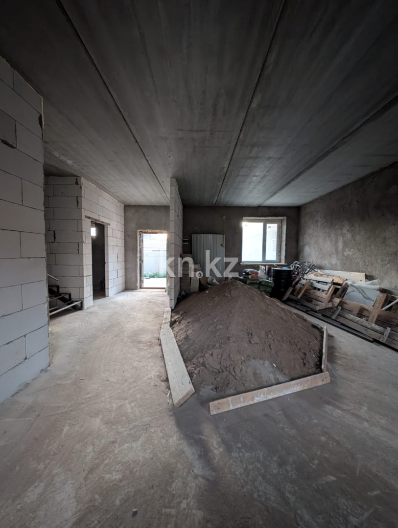 Продажа 4-комнатной квартиры, 135 м², ул. Скоробогатова, дом  108 в Уральске - фото 26