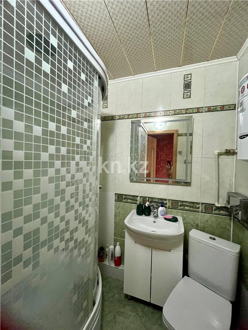 Продажа 3-комнатной квартиры, 62 м², мкр-н 19 в Караганде - фото 13