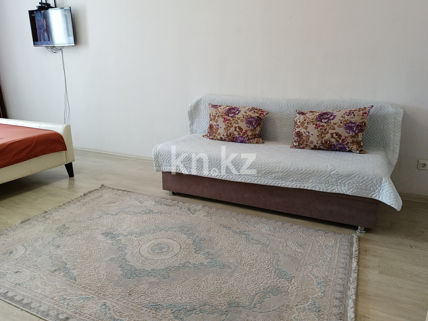 Аренда 1-комнатной квартиры посуточно, 40 м², ул. Бараева, дом  21 - ул. Иманбаевой в Астане