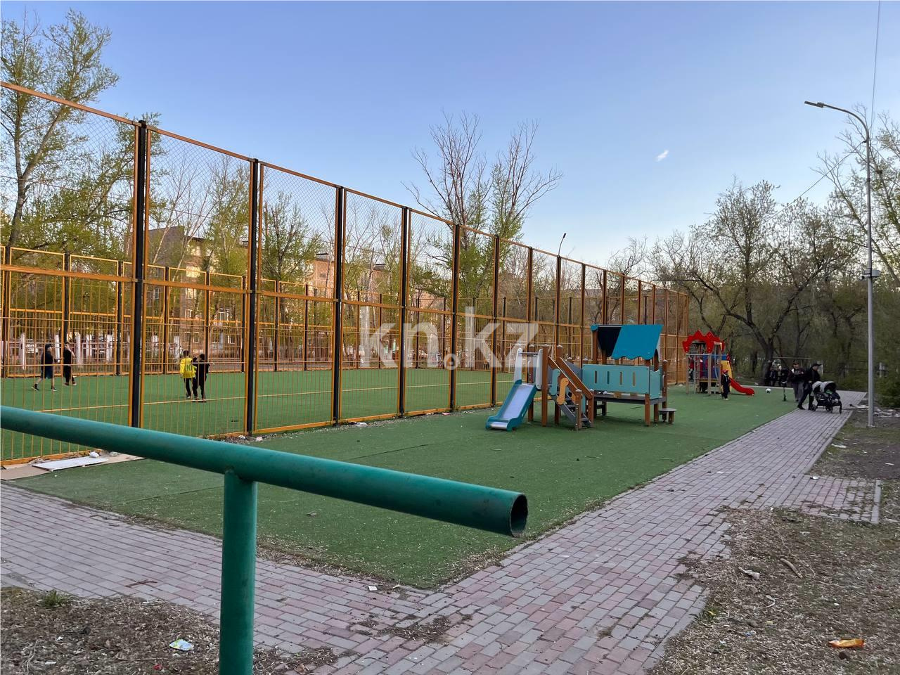 Продажа 4-комнатной квартиры, 75 м², пр. Республики, дом  18 в Караганде - фото 22