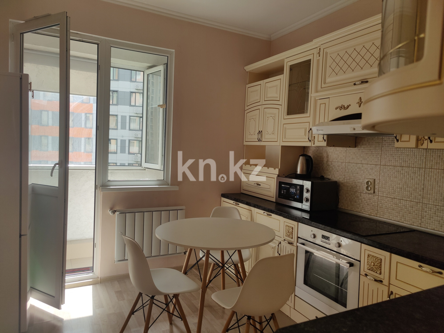 Продажа 1-комнатной квартиры, 40 м² в Алматы - фото 2